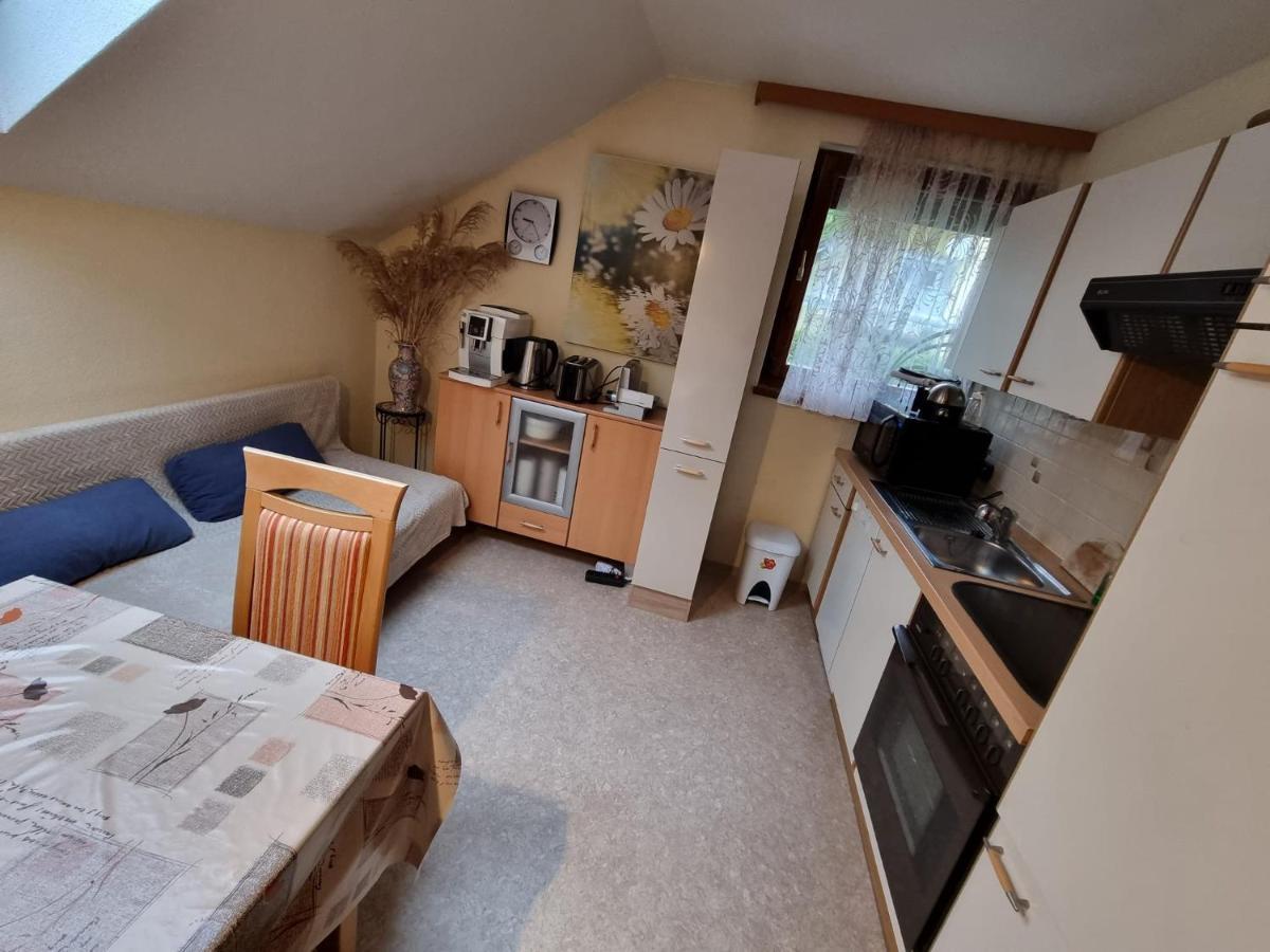 Haus Flora - Ferienwohnung Bodensdorf Extérieur photo
