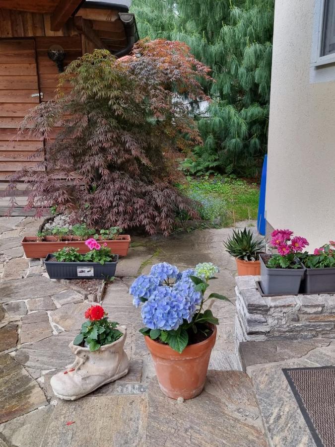 Haus Flora - Ferienwohnung Bodensdorf Extérieur photo