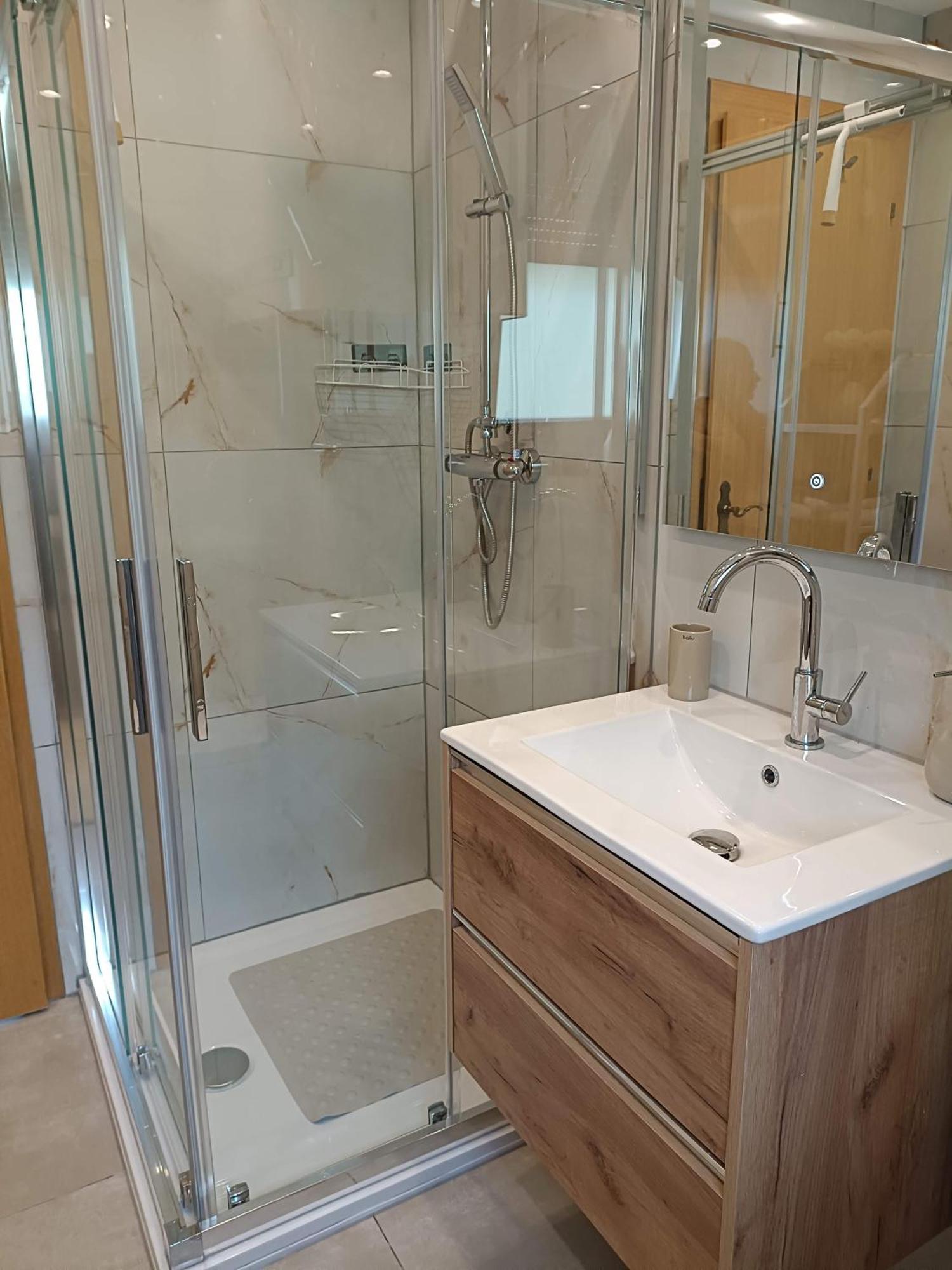 Haus Flora - Ferienwohnung Bodensdorf Extérieur photo